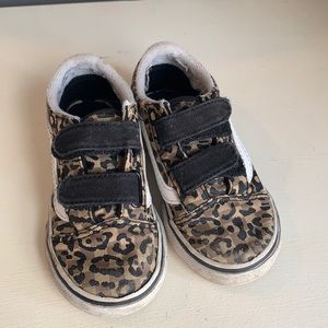 Baby Vans cheetah print size 7